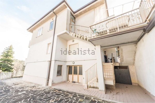 casa indipendente in vendita a Montesilvano