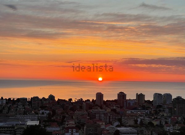 casa indipendente in vendita a Montesilvano