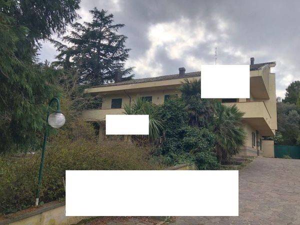 casa indipendente in vendita a Montesilvano