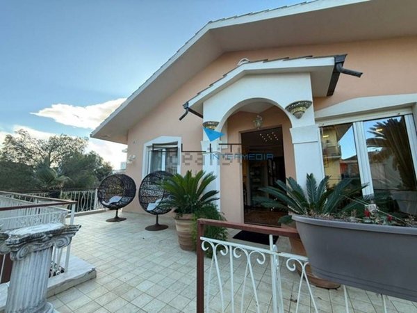 casa indipendente in vendita a Montesilvano