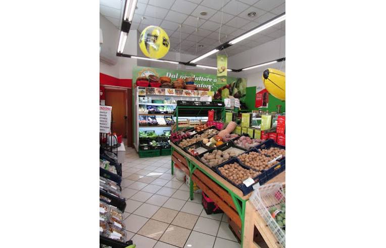 negozio in vendita a Montesilvano