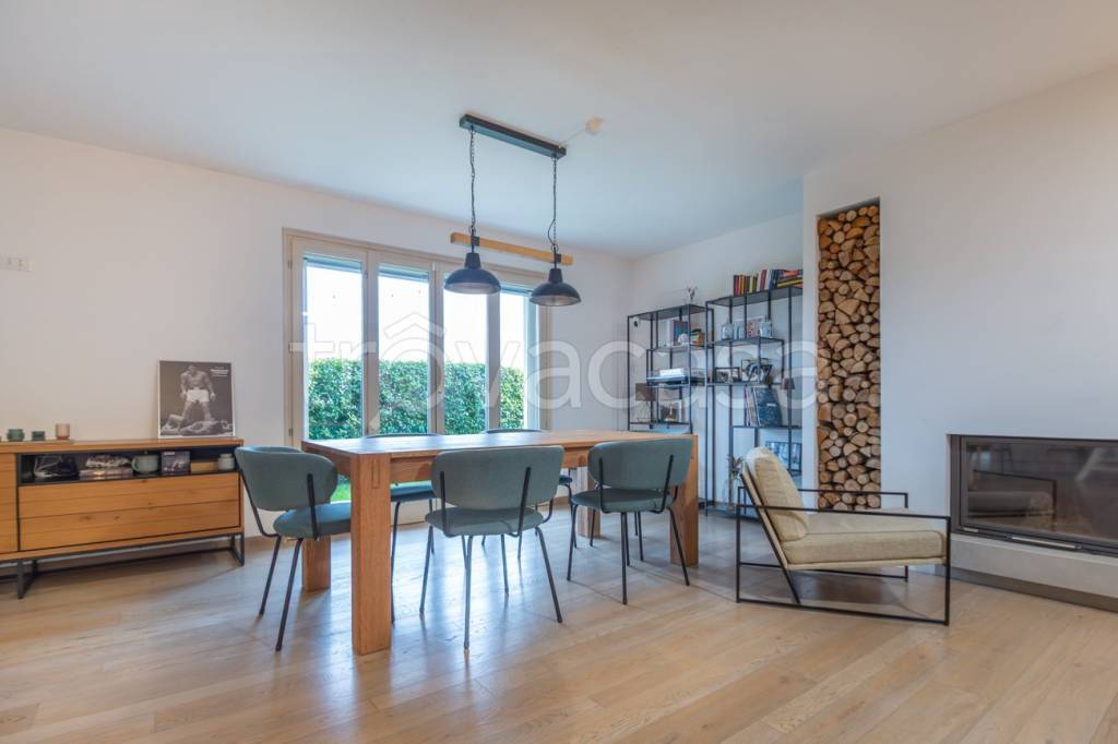 appartamento in vendita a Montesilvano in zona Montesilvano Colle