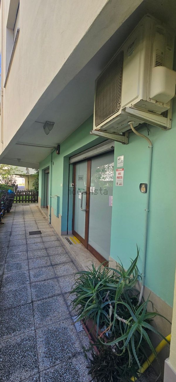 ufficio in vendita a Montesilvano