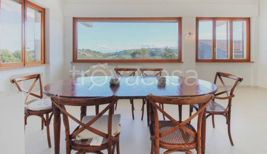 appartamento in vendita a Montesilvano in zona Montesilvano Colle