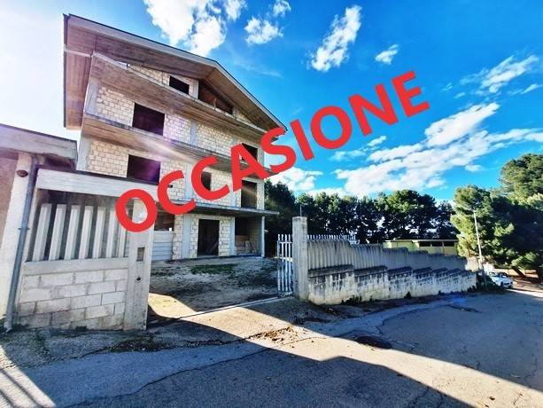 casa indipendente in vendita a Montesilvano