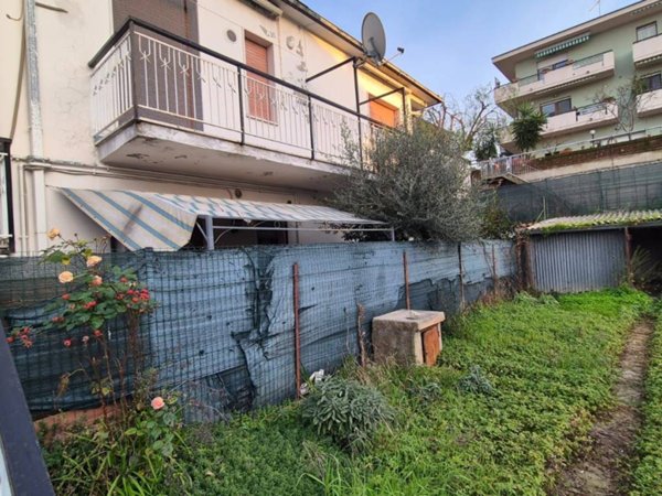 appartamento in vendita a Montesilvano in zona Villa Carmine