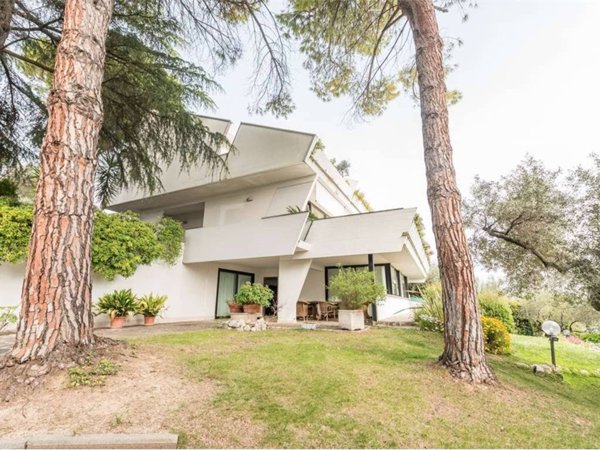 casa indipendente in vendita a Montesilvano