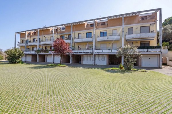 appartamento in vendita a Montesilvano in zona Montesilvano Colle