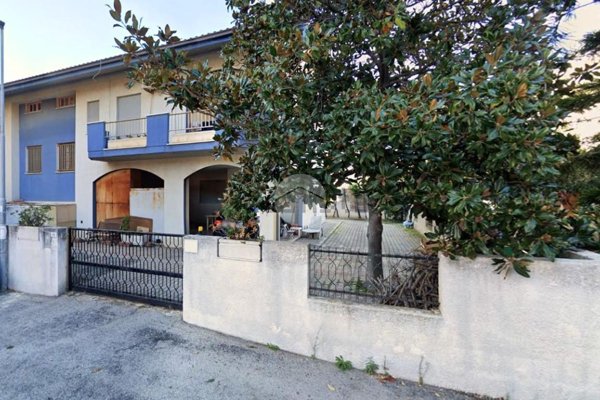 appartamento in vendita a Montesilvano in zona Montesilvano Marina