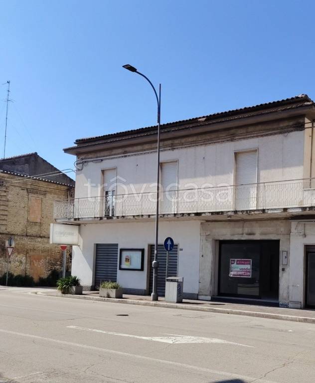 negozio in vendita a Montesilvano