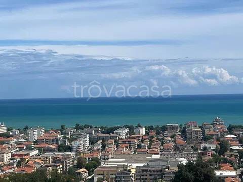 terreno edificabile in vendita a Montesilvano in zona Montesilvano Colle