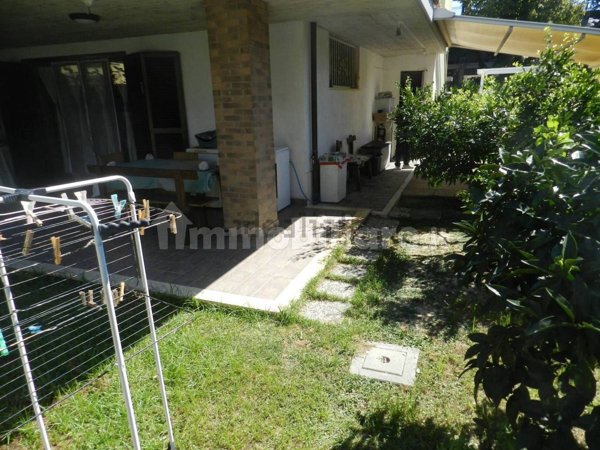 casa indipendente in vendita a Montesilvano in zona Montesilvano Colle