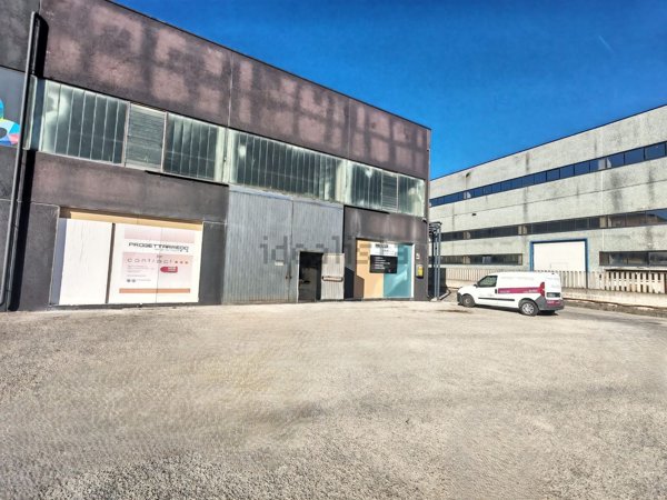 capannone in vendita a Montesilvano