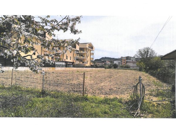 terreno edificabile in vendita a Montesilvano