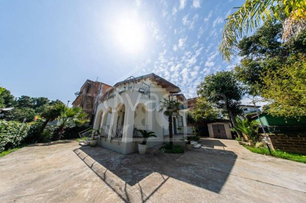 casa indipendente in vendita a Montesilvano