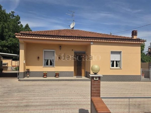casa indipendente in vendita a Montesilvano