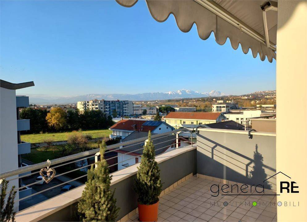 appartamento in vendita a Montesilvano in zona Villa Carmine