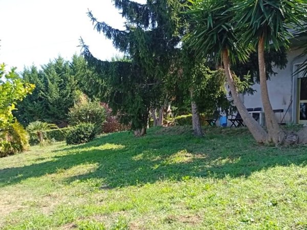 casa indipendente in vendita a Montesilvano in zona Villa Carmine