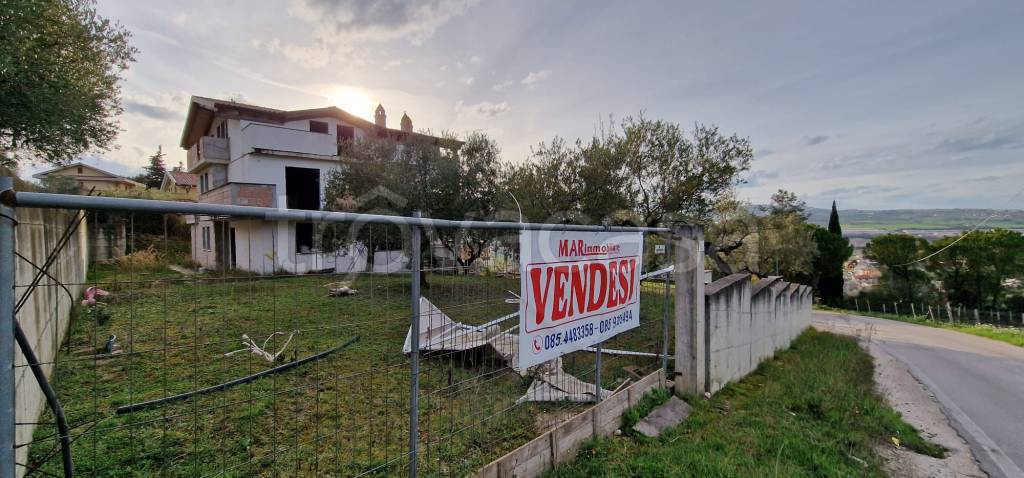 casa indipendente in vendita a Montesilvano in zona Case di Pietro