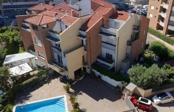 casa indipendente in vendita a Montesilvano in zona Montesilvano Marina