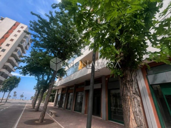 appartamento in vendita a Montesilvano in zona Montesilvano Marina