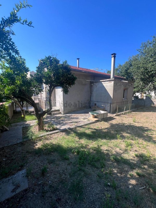 casa indipendente in vendita a Montesilvano