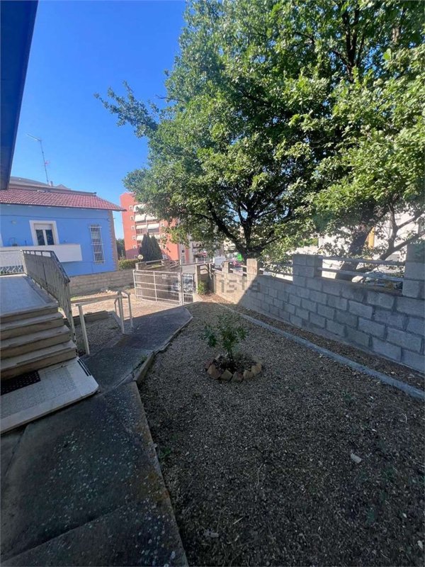 casa indipendente in vendita a Montesilvano