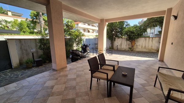 casa indipendente in vendita a Montesilvano in zona Montesilvano Marina