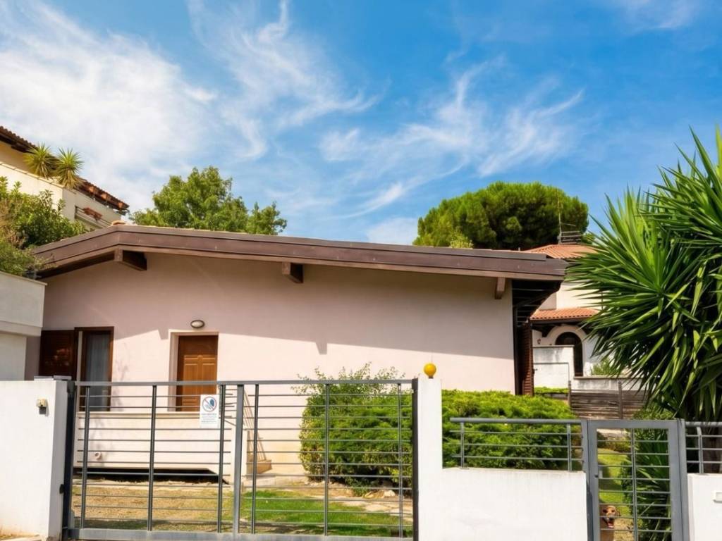 casa indipendente in vendita a Montesilvano