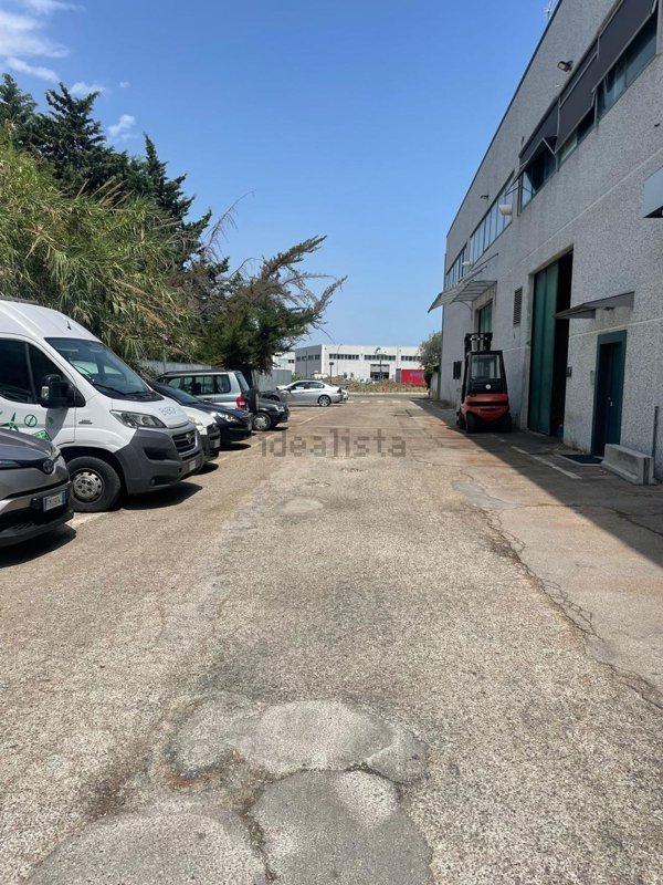 ufficio in vendita a Montesilvano in zona Villa Carmine