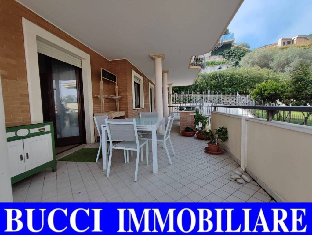 appartamento in vendita a Montesilvano in zona Villa Carmine