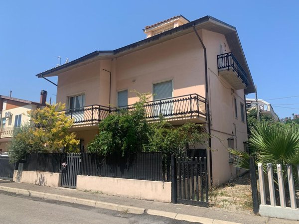 appartamento in vendita a Montesilvano