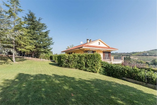casa indipendente in vendita a Montesilvano
