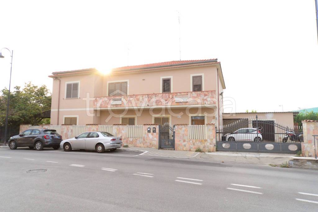 casa indipendente in vendita a Montesilvano in zona Villa Carmine
