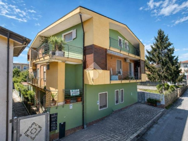 appartamento in vendita a Montesilvano in zona Montesilvano Marina