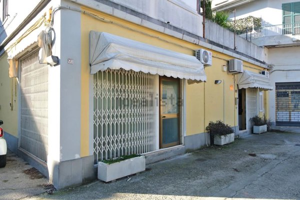 ufficio in vendita a Montesilvano in zona Villa Carmine