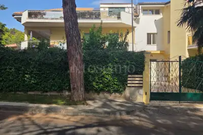 casa indipendente in vendita a Montesilvano