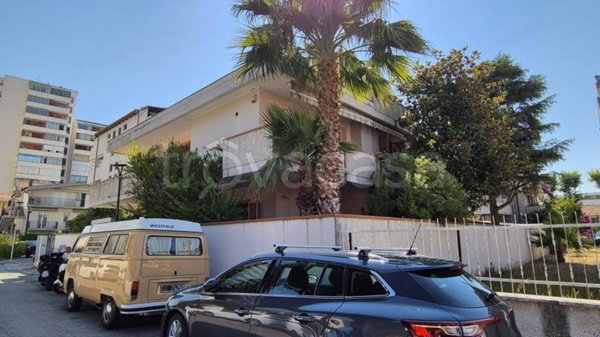 casa indipendente in vendita a Montesilvano in zona Montesilvano Marina