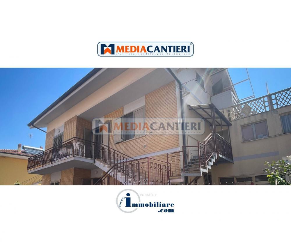 appartamento in vendita a Montesilvano in zona Montesilvano Marina