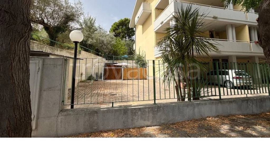 appartamento in vendita a Montesilvano in zona Montesilvano Colle