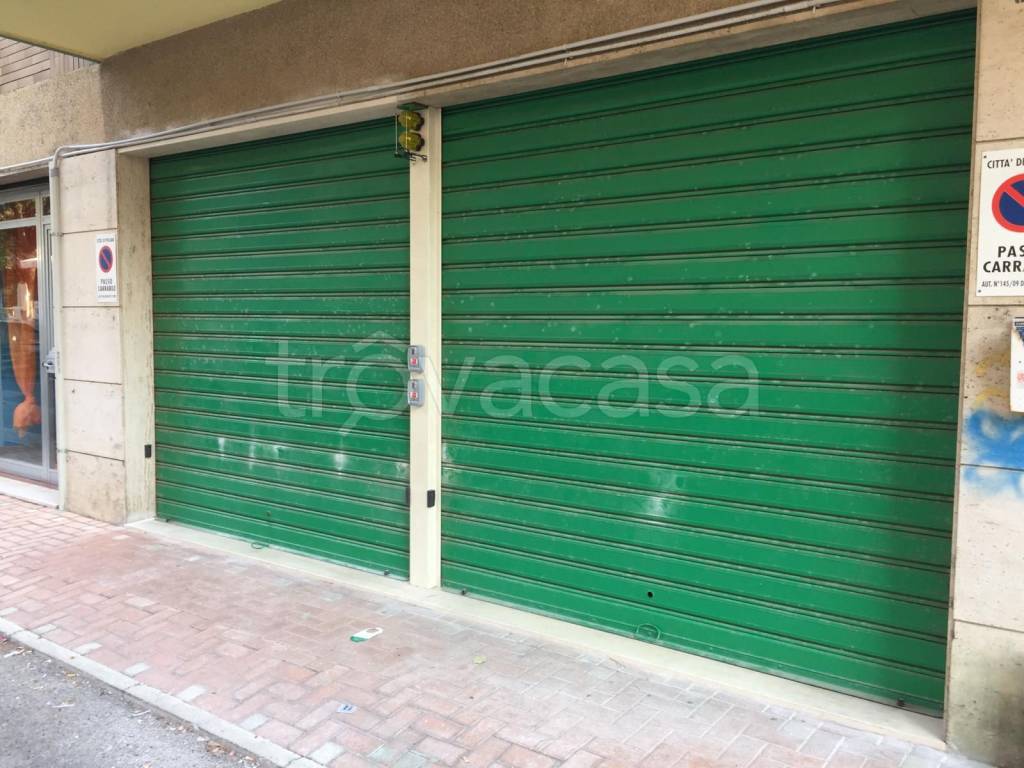 box auto in vendita a Montesilvano