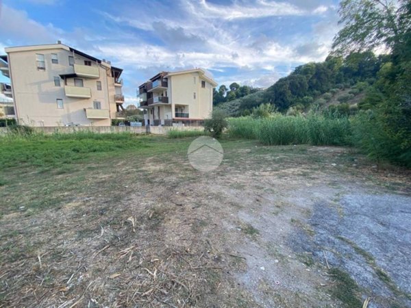 terreno in vendita a Montesilvano in zona Villa Carmine