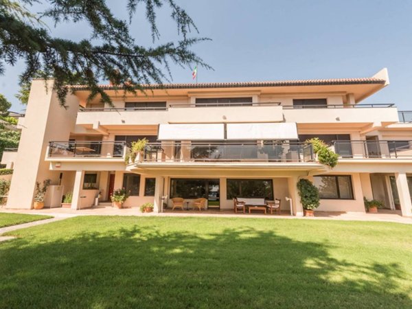 casa indipendente in vendita a Montesilvano in zona Montesilvano Colle