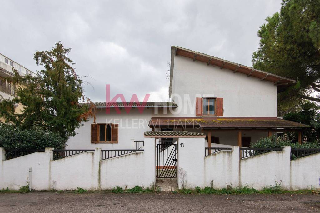 casa indipendente in vendita a Montesilvano