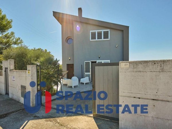 casa indipendente in vendita a Montesilvano in zona Montesilvano Colle