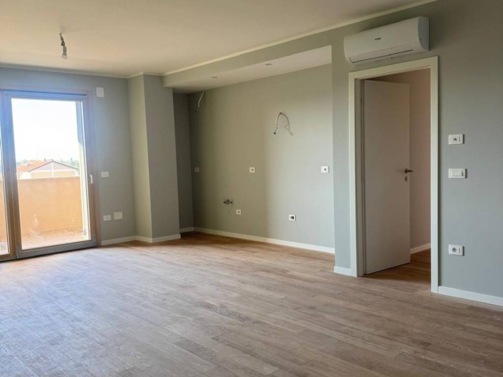 appartamento in vendita a Montesilvano in zona Villa Carmine