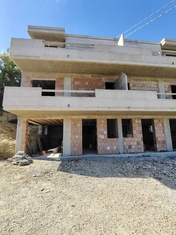 casa indipendente in vendita a Montesilvano