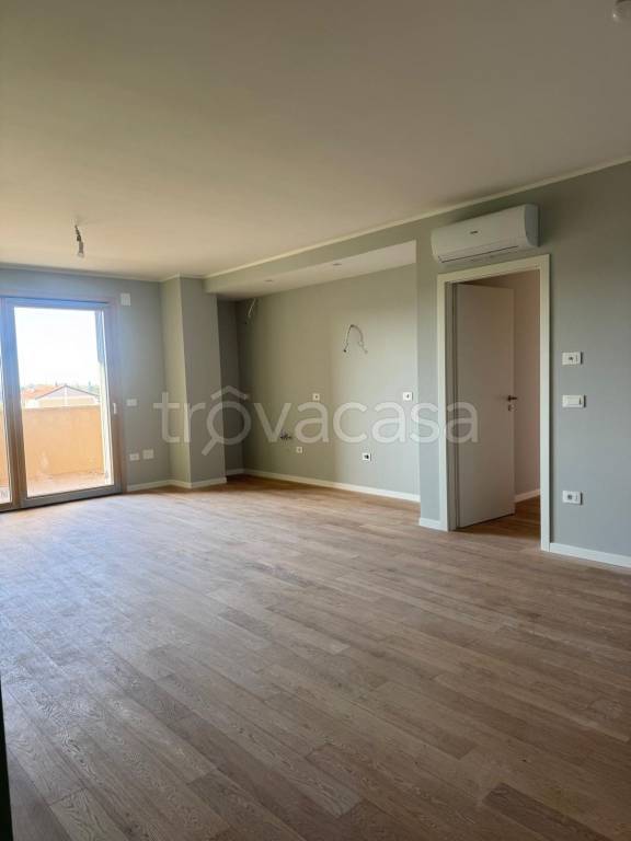 appartamento in vendita a Montesilvano in zona Villa Carmine