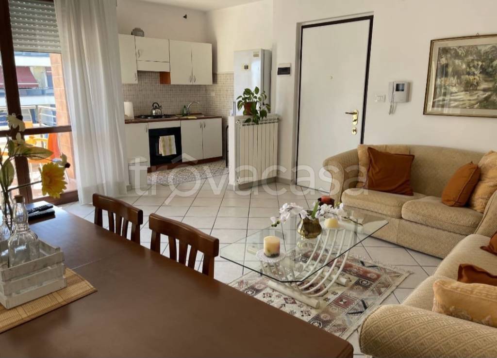 appartamento in vendita a Montesilvano in zona Montesilvano Marina