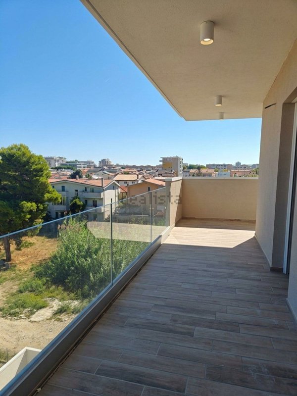 appartamento in vendita a Montesilvano in zona Montesilvano Marina